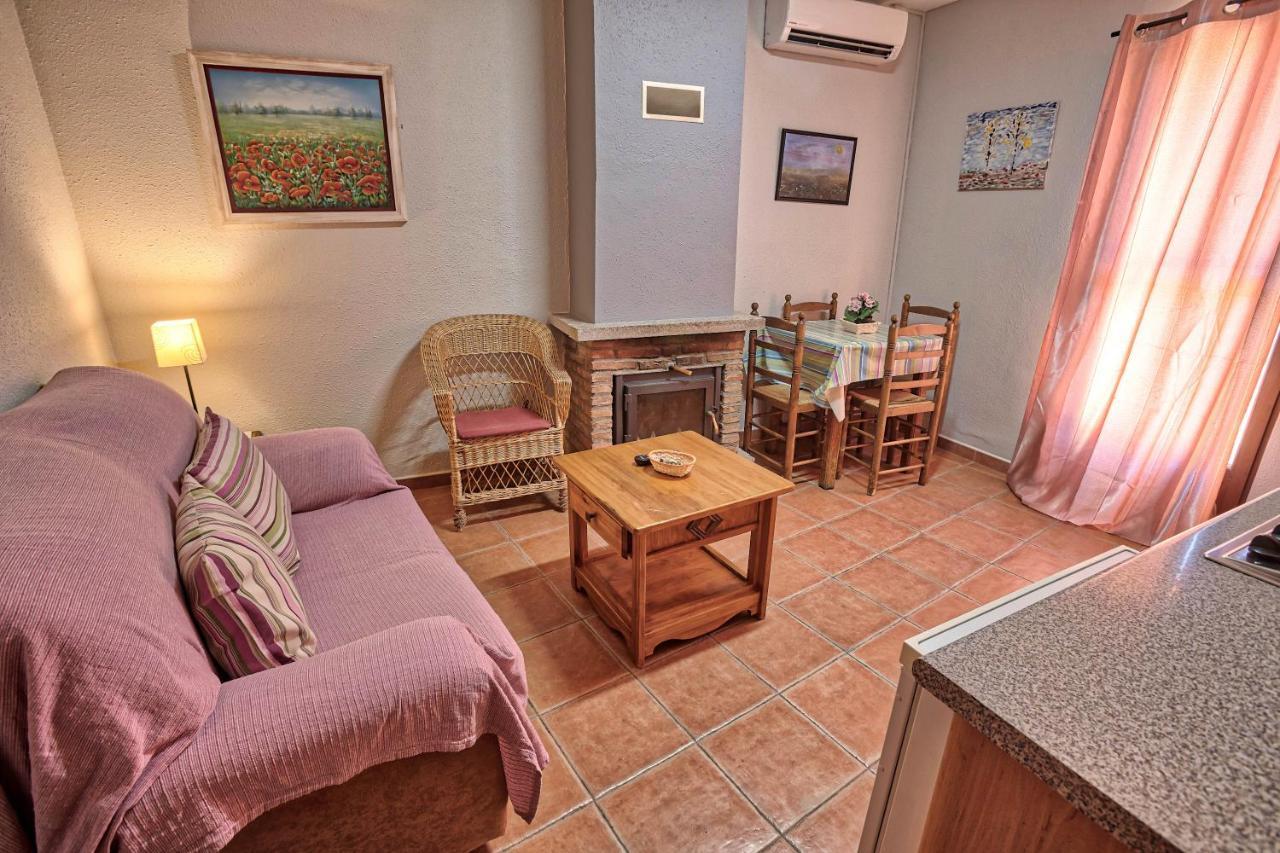 Apartamentos Rurales El Solitario Banos De Montemayor Eksteriør billede